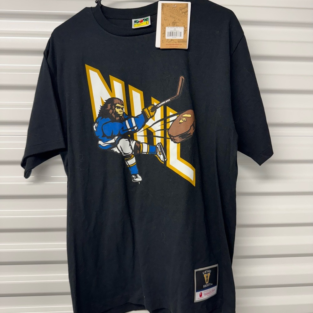 Men's Black Mitchell & Ness Vintage Bape x M&N T-Shirt